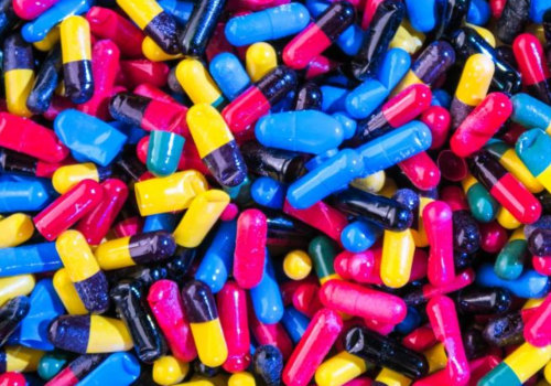 What medications are used to treat traumatic stress?