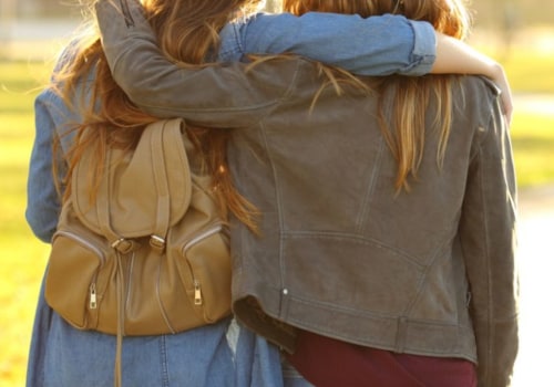 How can family and friends help someone with ptsd?